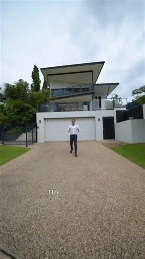 15 Cullen Bay Crescent, Cullen Bay 5 🛏 3 🛁 4 🚙 Showcasing polished elegance over three sensational levels, this masterpiece of modern living delivers luxury appeal in an endlessly desirable address, where Cullen Bay’s marina and Mindil Beach are only a short stroll from the front door. See more | https://rwhite.homes/15-Cullen-Bay-Cres Andrew Harding | 0408 108 698 Evie Radonich | 0439 497 199 | Andrew Harding - Ray White Darwin