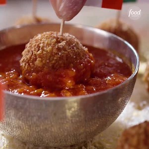 722K views · 2.3K reactions | Crispy Chicken Meatballs have a SURPRISE inside... gooey mozzarella! See Giada De Laurentiis host the premiere of #WinnerCakeAll, Monday at 10|9c. Save the recipe: https://foodtv.com/2RtvAZF | Food Network | Facebook