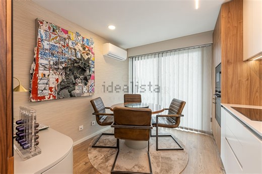Apartamento t2 à venda na Rua 28 de Janeiro, 41, Candal - Regadas, Santa Marinha e São Pedro da Afurada — idealista