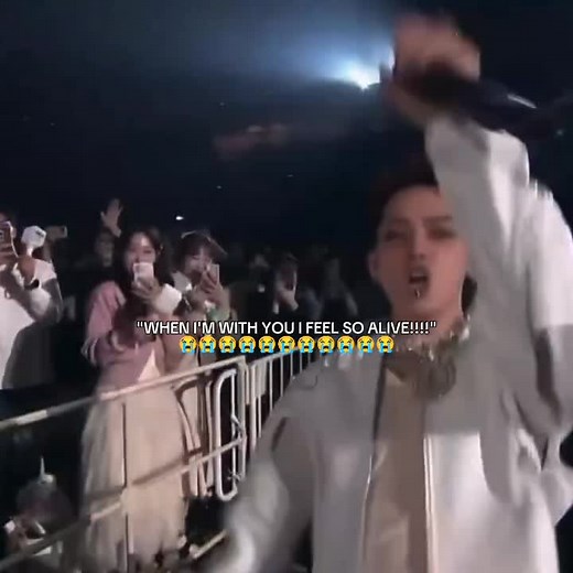 Junghwan's Stunning Performance at MAMA 2024