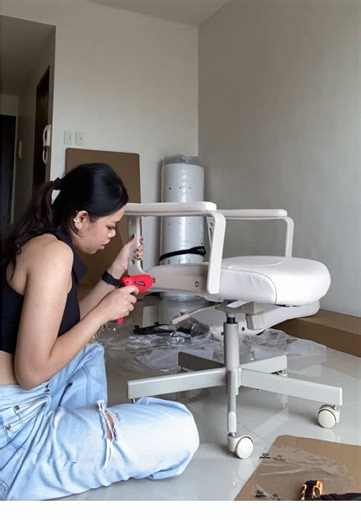 Assembling the IKEA MILLBERGET Swivel Chair: Tips and Tricks