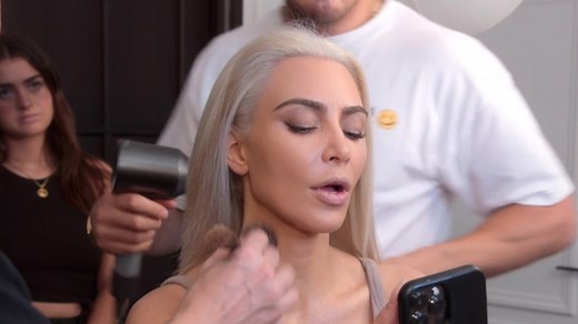 Kim's fans floored as she shows off natural hair without extensions