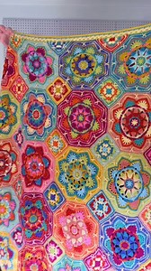 Pattern 👉 https://patternshere.com/unlock/?pattern=persian-tiles #CrochetLove #crocheting #crochetinspiration #crochetersofinstagram #crochet | Crochet Tutorial