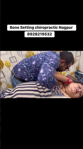 how to pop a dislocated shoulder back in scapular winging #chiropractor