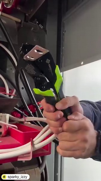 We love seeing your job site tips, tricks, and hacks using #GreenleeTools! Thanks for sharing today's grind @sparky_izzy 😤 #GreenleeTools | Greenlee Tools
