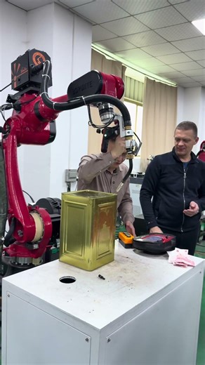 Foreigners are really good at using six-axis welding robots.#Welding robot
