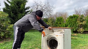 Fish with Crispy Crust Cooked in a Washing Machine Drum