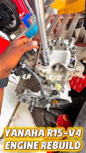 VR46_BIKERS_WORLD on Instagram: "YAMAHA R15-V4 ENGINE REBUILD💫"