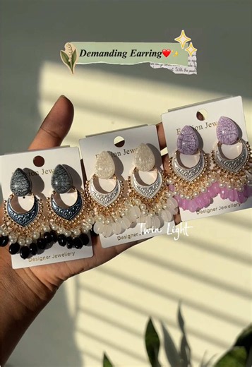 Ayii Hayiii✨🫶 Most demanding earring💞 Price: 2**/- Inbox for order💌 #viral #TwinLight #earring #collection #foryou