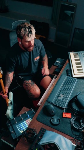 "One guitar. Four outputs. Four discrete fuzz channels. By isolating each string into its own signal path, intermodulation distortion is completely eliminated - allowing each note to retain its purity even under heavy gain. The result? A guitar that behaves more like a synthesizer than a traditional stringed instrument - articulate, harmonically rich, and surgically defined." Aaron Prictor (cover of Candy by Mk.gee) | Submarine Pickups