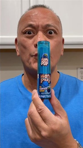 👂 ASMR FLASH POP FLASHTASTIC LOLLIPOP CANDY BLUE RASPBERRY FLAVOR EATING SOUNDS 👂 #asmr #shorts