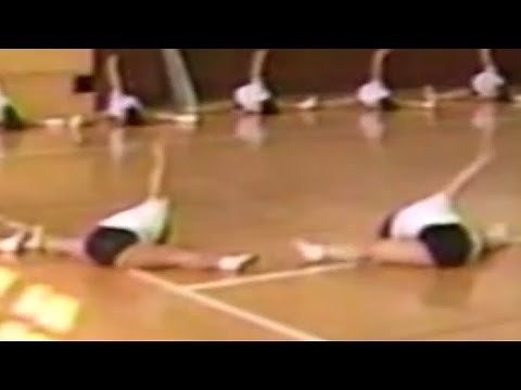 博多女子高校バトン部 ブルマーで柔軟体操 ストレッチ