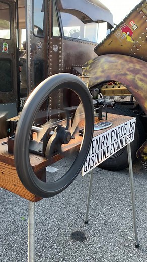 Here’s a replica of Henry Ford’s gasoline engine built in 1893. | Classic Motorsports Magazine