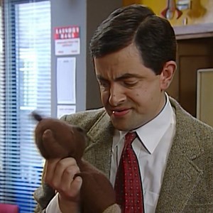 686K views · 4.2K reactions | have you ever been told off for playing with your food? 肋 | Mr Bean | Facebook