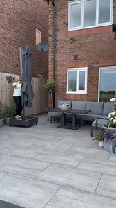 📢 "Now that's what you call a parasol" ⁠ ⁠ There's a new cantilever parasol in town. Say hello to the 🌟Astra🌟⁠ ⁠ No more squinting or shifting seats to escape the sun - just pure, uninterrupted shade over your favourite seating spot.⁠ ⁠ The crank and dial handle allows you to adjust the height and angle of your Astra parasol with no effort at all. ⁠ Lift, tweak, and settle into the perfect shaded position. It's as simple as that.⁠ ⁠ 👉️ The fun doesn't stop when the sun sets! Illuminate your 