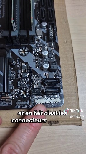PC : Brancher le Front Panel Facilement
