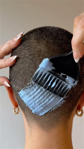 buzzcut bleach process ✨ #buzzcut #hairtransformation #shavedhead #shorts #bleach #haircolor