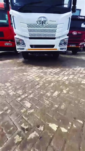 Exploring the FAW JH6 420HP Truck Features