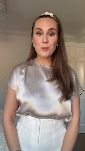 10K views · 251 reactions | 5 Costumes ideas for this Halloween in French  1. Le fantôme ( the ghost) 2. Le sorcier or la sorcière (the wizard,witch) 3. Le vampire (the vampire) 4. La momie (mummy) 5. Le monstre (monster) #learningfrench #frenchenglish #halloweencostumeideas #frenchexpressions #frenchteacher #frenchcourse | Learn French With Alexa | Facebook