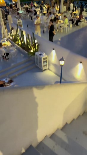 Explore Chongqing: A Sunset Cafe Experience