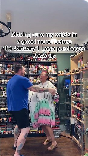 Can’t even use the Christmas shopping trick anymore ‪@LEGO‬ #lego #afol #comedy #explore #fyp #foryou