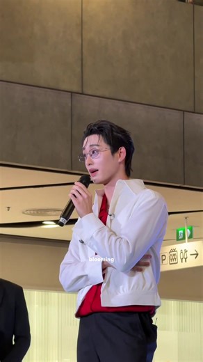 crt to the owner EST AT GATEWAY BANGSUE #GiveAHugGiveAMiraclexEST #est_rvp #เอสศุภ #WilliamEst