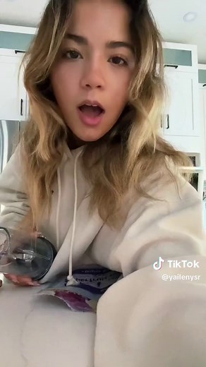 Healthy Acai Bowl Recipe | Staycation Breakfast Routine