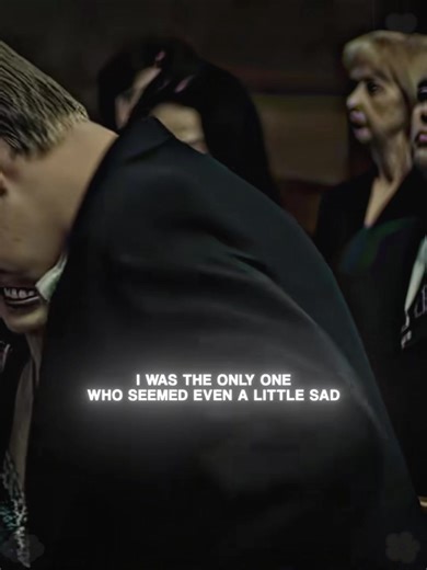 you rang??? I just know he was talking to Teyana 🤭#goldenglobes2026 #leonardodicaprio #lipreading #lipreadinggirl #movie deaf deafcommunity deafculture deafawareness hardofhearing hoh signlanguage tismejackieg Disclaimer: Lipreading is not a reliable form of communication, all statements are alleged.