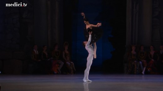 🩰🦢 Just because we love this perfect rendition of this ballet: Natalia Matsak / Наталия Мацак slaying the Black Swan's 32 fouettés with the National Ballet of Ukraine US tour ! 🩰🦢 https://cutt.ly/bGR0wf6 | medici.tv