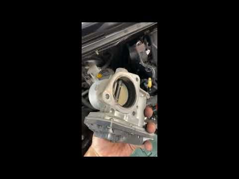 Mobil Rush Anda RPM nya naik turun saat A/C ON, tenang, ini dia solusinya !!!