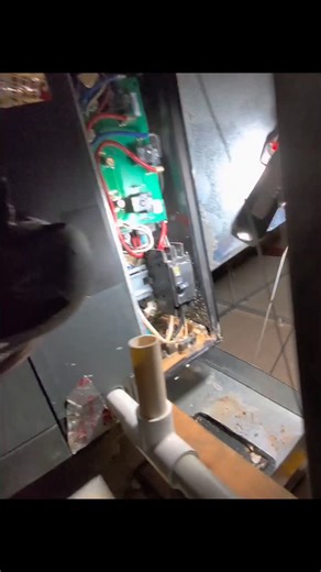 Slim 🤘 | Jobber helps me keep my jobs organized and ensure understanding on follow up visits. Black Friday sale is up and running. Use the link in... | Instagram