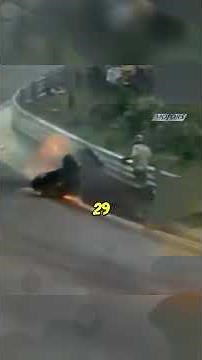 THIS PILOT SURVIVED A 67G CRASH