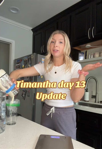 Just hanging out with Timantha… who I’ve apparently been STARVING for 12 days! But I think she’s gonna be thriving soon 💕 #sourdoughstarter #sourdoughtok #timanthasourdough #breadtok #sourdoughrecipe