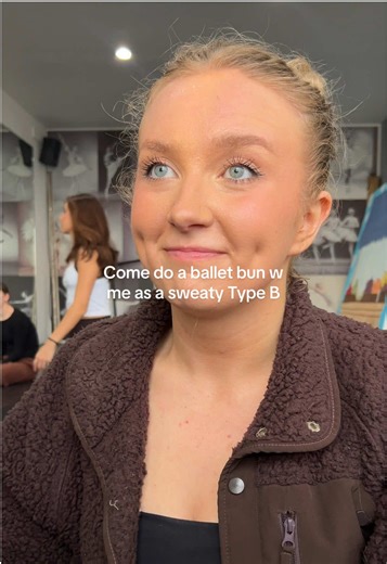 Do we prefer me in the higher bun or lower?? It’s been a while since I’ve done a ballet bun w u guys so enjoyyyy #ballettok #grwm #balletbun #balletcore #typeb