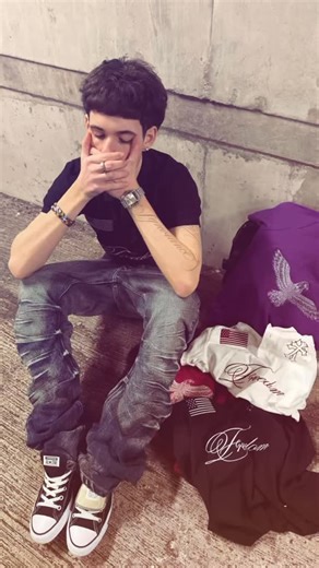 FASHION DRIPPING on Instagram: "| @billhudsongtr | #fyp #viral #reels #fashion #style #fashiondripping #outfit #fashiongram #swag #streetwear"