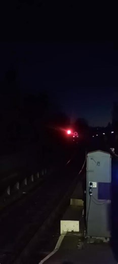 SR rebuilt 'Merchant Navy'-class 4-6-2 No.35005 "Canadian Pacific" runs around its train at Alton during the 'STEAM ILLUMINATIONS' at The Watercress Line. 02/01/2026 | Railway Reviewer