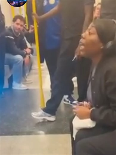 I cant believe im seeing this incident on the underground 😮 #london #fyp #underground #argument #london🇬🇧