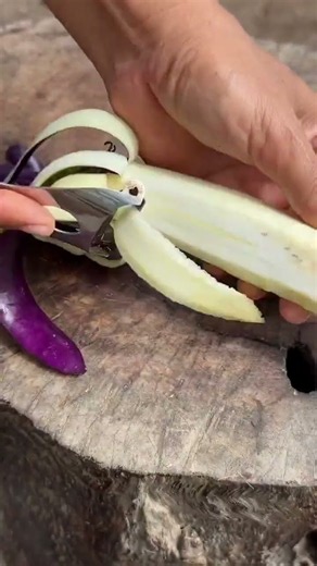 Satisfying Eggplant Slicing Skills! 🍆How to Cut Eggplant Like a Pro! 🍆✨ #cuttingart #amzaing 😹😮