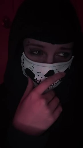 Would you like that darlin? #fyp #masktok #cosplay #booktok #feralfriday