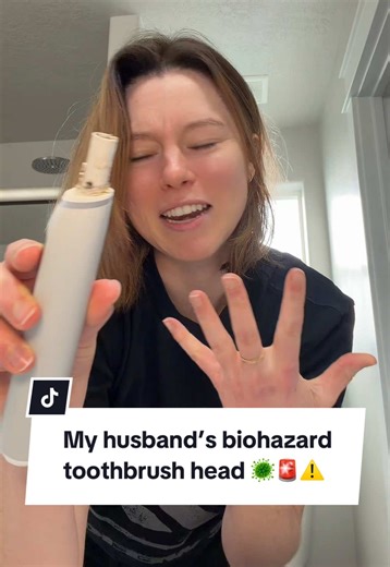 Cleaning Your Electric Toothbrush for Better Hygiene