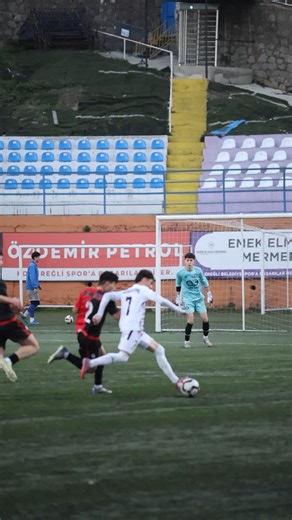 🤔⚽️ Nizami müdahale mi, faul müüü? 👀 1 pozisyon, 🗣️ 100 yorum! Karar sizin! ⏱️🔥 #gol #goller #goal #goals #tor #tore #futbol #football #fussball #soccer #matchday | Gazete_SPOR