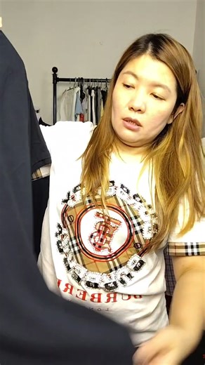 全新超多福利款 留守就抢到 公开分享=劲爆价💥 150西马免邮😍 300东马运费减半😍 免邮只限10块以上，只能一期拼单 必须公开分享3次 只限在直播内下单💁 请自己记录下单几件，下单不取消不更换🙏 没分享的每件 2🤗 邮费 💁 西马 $10(任买-1次结单），超重另计 东马慢邮 1-5件$18 之后每件 $1 东马快邮 1kg-$18 之后每1kg＋$15 结单后10件内可以保留多一期，第二期必须发货谢谢，第三期后每加一件 rm1👌 👯结单后24小时内汇款，没汇款永不交易，谢谢你们，感恩😘 | MsQi Live