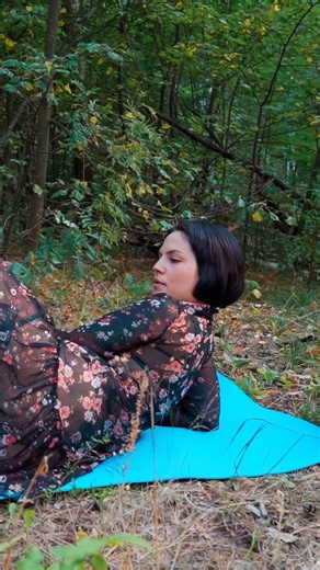 Yoga Queens on Instagram: "Breathe with the trees and move with ease. Evelina’s outdoor yoga flow in a black dress is a calming routine for flexibility, relaxation, and a soft full-body release. #yoga #outdooryoga #yogaflow #yogapractice #relaxing #mindfulmovement"