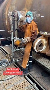 Root pass Fcaw gasshield on J-tube suport 👍🧑‍🏭 #welding #handmade #explorepage #fblifestyle | Vj Naru Mig