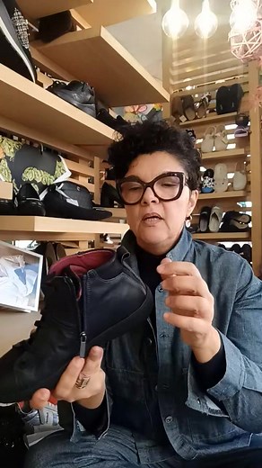 #grunland #calzaturecomode #calzaturepredisposteplantare #beatlemania #testadimoro #bordeaux #nero | Stil Moda