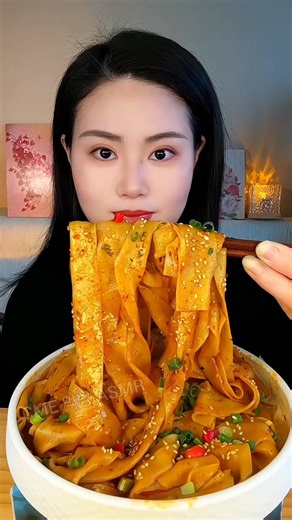 Fast Mukbang Spicy Noodles 🍜🔥 #mukbang #asmreating #shorts #foodvlog