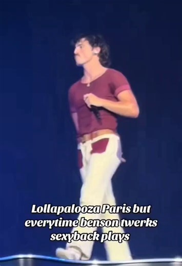 a benson boone concert except he's conditioned to dance every time the crowd asks for it