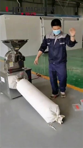 auto dry peppers mill machine #equipment #grindermachine #factory #packaging