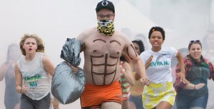 Anmeldelse: Bad Neighbours 2 –