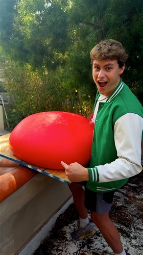 I tested the world's biggest water balloon! | Zhong